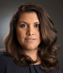 Karla's headshot
